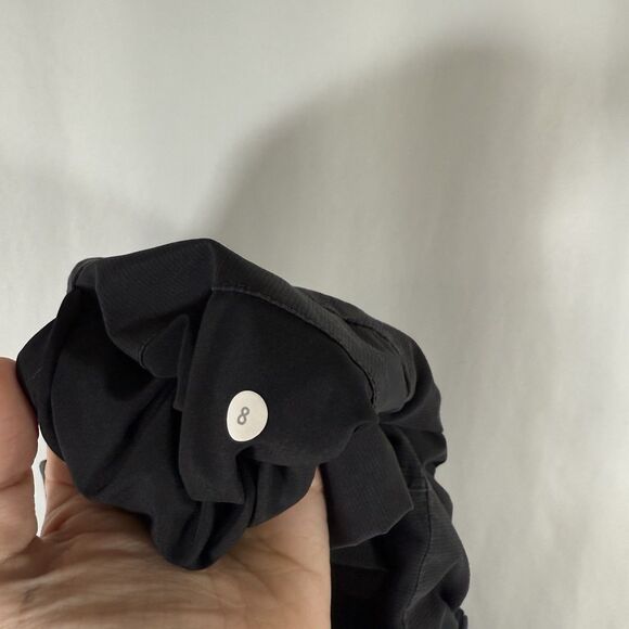 Lululemon Shorts Women's 8 Black Rolled Cuff Pockets Missing Drawstring - Picture 9 of 9